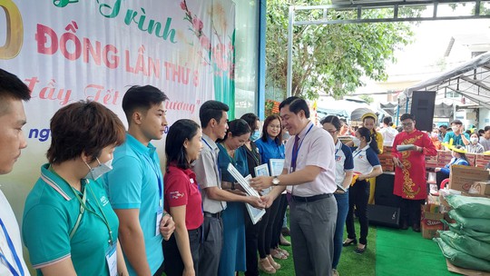 Nghĩa tình với Phiên chợ 0 đồng tại Bệnh viện Thủ Đức - Ảnh 5.