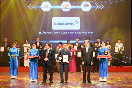 Eximbank nhận giải thưởng nhãn hiệu nổi tiếng Việt Nam - Ảnh 1.