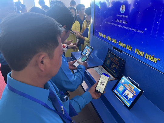 Khai mạc Đại hội XI Công đoàn Khánh Hòa nhiệm kỳ 2023-2028 - Ảnh 1.