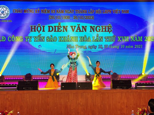 Yến sào Khánh Hòa tôn vinh nữ cán bộ  - Ảnh 1.