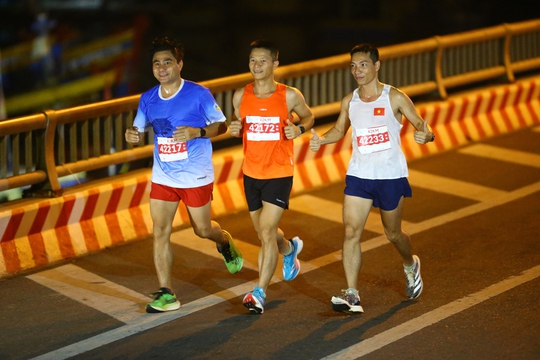 Cựu tuyển thủ Phạm Thị Bình chinh phục Phan Thiết Marathon 2023 - Ảnh 3.