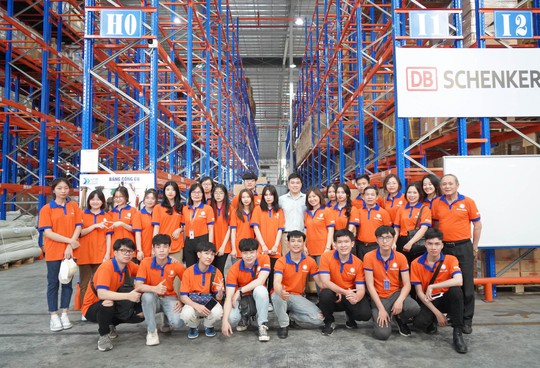 Đổi mới để thu hút nhân tài - Ảnh 2.