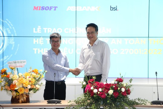 ABBank là ngân hàng đầu tiên đạt chứng nhận ISO 27001:2022 về an toàn thông tin - Ảnh 3.