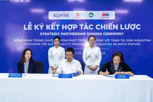 Aquafina, MM Mega Market Việt Nam và ALTA Group hợp tác chiến lược - Ảnh 1.