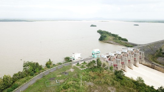 Công ty Thủy điện Buôn Kuốp bảo đảm cung cấp điện và tích nước chuẩn bị cho mùa khô - Ảnh 3.