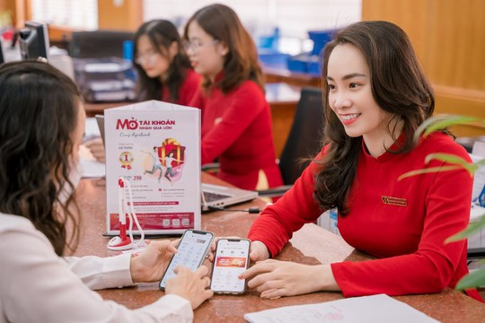 Fitch Ratings xếp hạng nhà phát hành dài hạn đối với Agribank ở mức BB, triển vọng “Tích cực” cao nhất trong các ngân hàng thương mại tại Việt Nam - Ảnh 2.