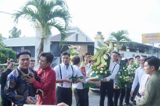 Đám cưới Puka - Gin Tuấn Kiệt: Tiệc nhóm họ đậm chất miền Tây! - Ảnh 18.