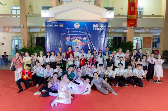Tìm kiếm tài năng MC nhí giao lưu và tặng quà cho học sinh trường Nội trú dân tộc Tây Ninh - Ảnh 1.