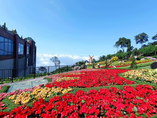 Sun World Ba Den Mountain thắng giải “Khu du lịch có thiết kế cảnh quan đẹp nhất Việt Nam 2023” - Ảnh 3.