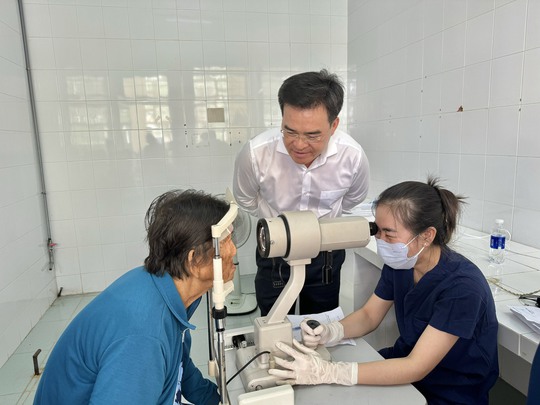 Masan tiếp tục giúp 500 bệnh nhân nghèo ở Kiên Giang mổ mắt miễn phí - Ảnh 1.