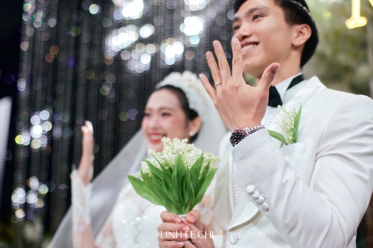 Doãn Hải My - Đoàn Văn Hậu đẹp đôi đám cưới cổ tích - Ảnh 23.