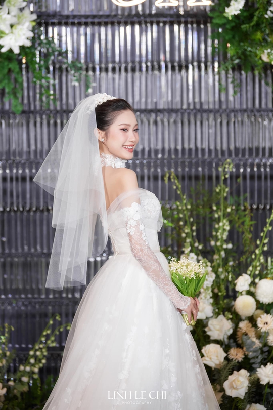Doãn Hải My - Đoàn Văn Hậu đẹp đôi đám cưới cổ tích - Ảnh 5.