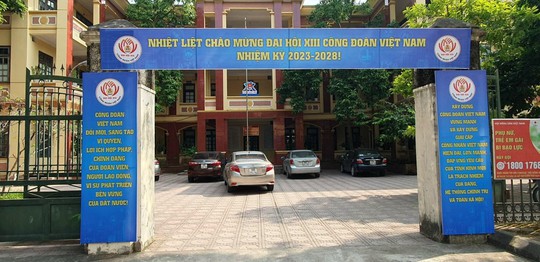 Hà Nội trang hoàng rực rỡ trước Đại hội XIII Công đoàn Việt Nam - Ảnh 4.