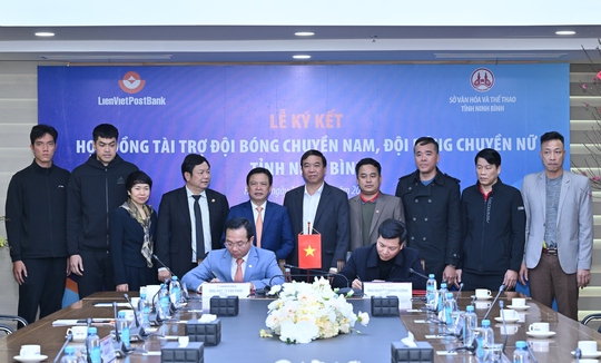 LienVietPostBank tài trợ cho 2 đội Bóng chuyền nam - nữ Ninh Bình  - Ảnh 1.