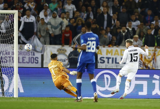 Rượt đuổi 8 bàn với Al Hilal, Real Madrid vô địch FIFA Club World Cup lần thứ 5 - Ảnh 2.