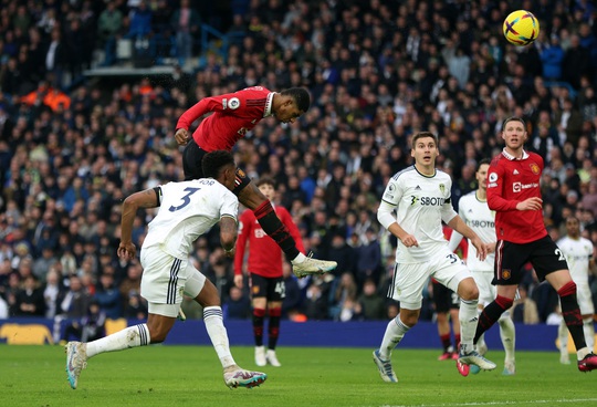 Man United và Man City đại thắng, nóng rực cuộc đua vô địch Ngoại hạng - Ảnh 3.