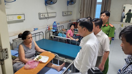 Vụ tai nạn thảm khốc ở Quảng Nam: Thêm 1 hành khách tử vong - Ảnh 2.