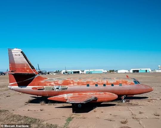 Máy bay Elvis Presley có chủ mới sau hơn 40 năm ở nghĩa địa - Ảnh 2.