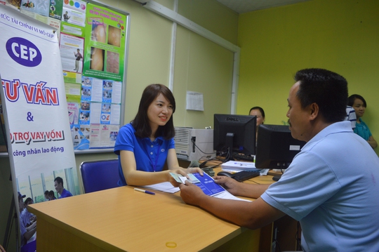 Không để tín dụng đen tiếp cận công nhân - Ảnh 1.