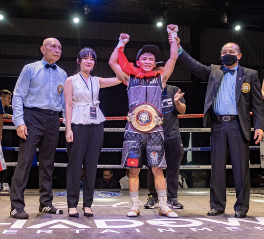 Trương Đình Hoàng thượng đài bảo vệ đai vô địch WBA châu Á - Ảnh 4.