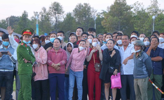 Gần 2.800 thanh niên hai tỉnh Bình Thuận, Ninh Thuận lên đường nhập ngũ - Ảnh 5.
