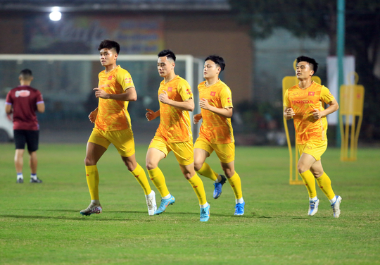 Phan Tuấn Tài chia sẻ về khung giờ tập mới của U23 Việt Nam - Ảnh 3.