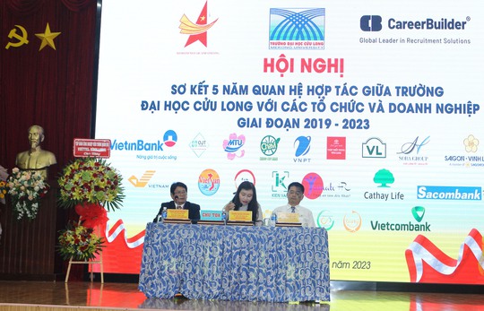 Trường ĐH Cửu Long tăng cường gắn kết với doanh nghiệp - Ảnh 1.