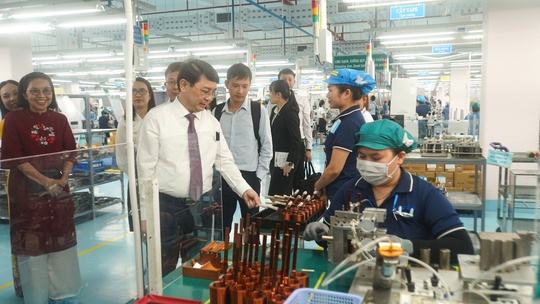 Khánh thành nhà máy mở rộng của Công ty TNHH điện tử Sumida Quảng Ngãi - Ảnh 4.