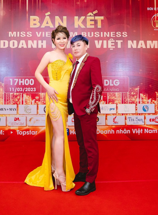 NTK Tommy Nguyễn làm bừng sáng dàn thí sinh tại Bán kết Hoa hậu Doanh nhân Việt Nam - Ảnh 2.