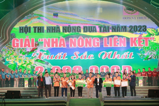 Nhà nông đua tài tại Lễ hội cà phê: Phần thưởng cao nhất thuộc về đội Sơn La - Ảnh 7.