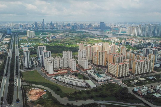 TP HCM ủy quyền cho các địa phương quyết giá đất bồi thường - Ảnh 1.