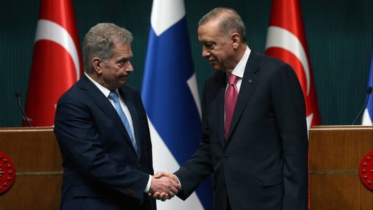 Tại sao Thổ Nhĩ Kỳ chỉ phê duyệt Phần Lan gia nhập NATO? - Ảnh 1.