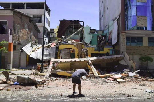 Ecuador và Peru hoảng loạn vì động đất mạnh - Ảnh 2.