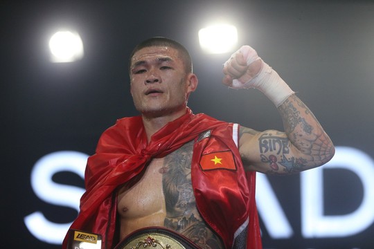 “Nam Vương” Trương Đình Hoàng bảo vệ thành công đai WBA châu Á - Ảnh 4.