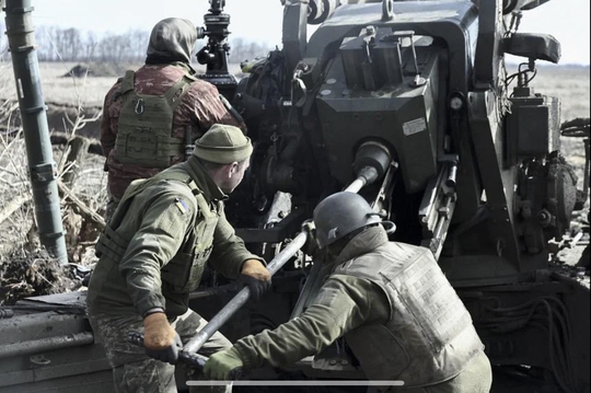 Mỹ lần đầu tiên gửi “cầu chiến thuật” cho Ukraine - Ảnh 1.
