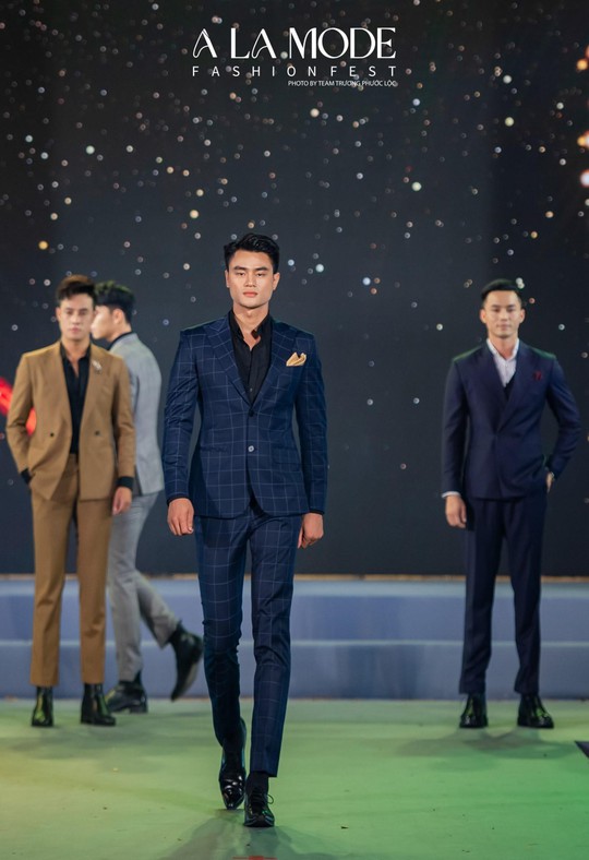 Mon Amie Fashion Show với bộ sưu tập mới nhất “Business Suit Collection 2023” - Ảnh 3.