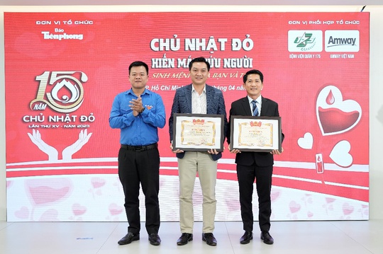 Amway Việt Nam vinh dự nhận Bằng khen từ Trung ương Đoàn Thanh niên Cộng sản Hồ Chí Minh - Ảnh 2.