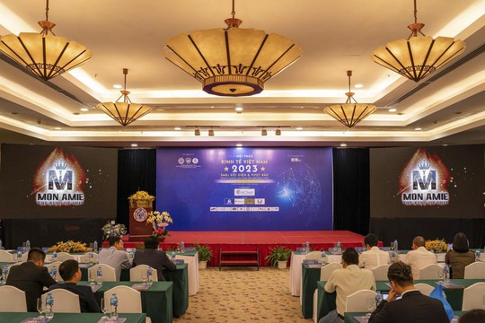 Mon Amie Veston tài trợ Vàng Hội thảo: Kinh tế Việt Nam 2023: SMEs Đối diện & Vượt bão - Ảnh 1.