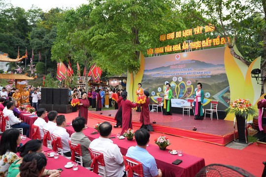 Liên hoan Văn hóa ẩm thực Đất Tổ - Tự hào tinh túy ẩm thực Việt - Ảnh 1.