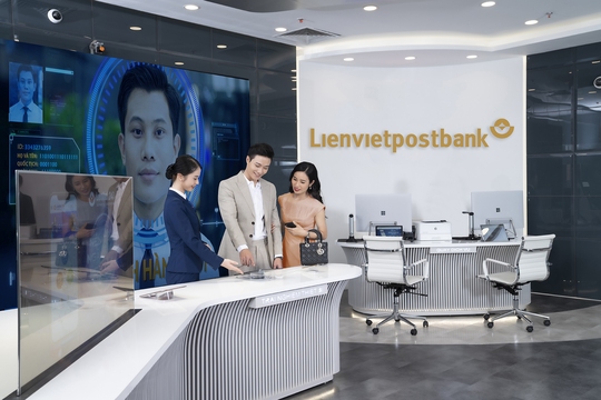Lienvietpostbank và Vietnam Post lên tiếng về tin đồn sai sự thật tại PGD Bưu điện Tuyên Hóa - Ảnh 1.