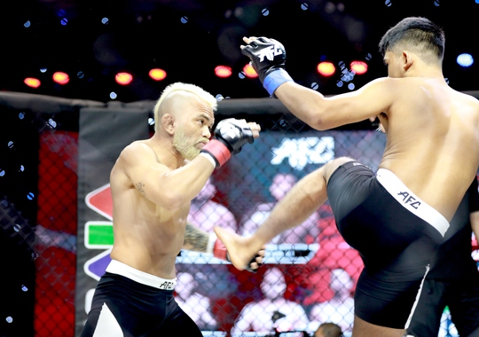 Học trò Độc cô cầu bại chiến cao thủ Trung Quốc tại Giải  MMA AFC 28 - Ảnh 5.