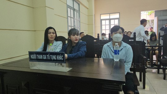 Trang Nemo hầu toà sau thời gian nhập viện - Ảnh 3.