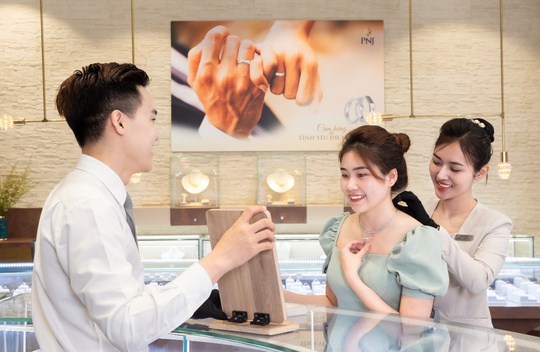 Retail Asia vinh danh PNJ Sáng kiến tiếp thị bán lẻ của năm” - Ảnh 5.