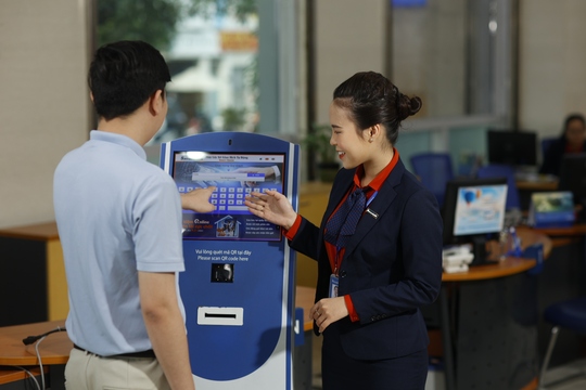 Kiềng ba chân - chiến lược phát triển bền vững Sacombank - Ảnh 1.