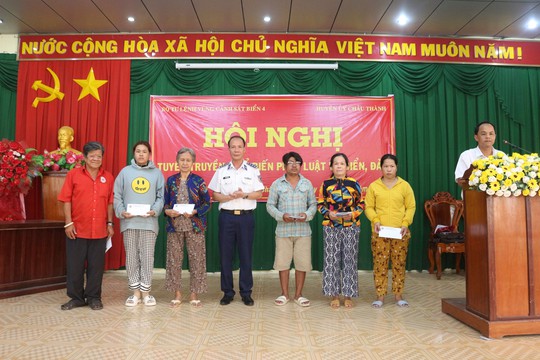Thêm 1 hoạt động thiết thực của Bộ Tư lệnh Vùng Cảnh sát biển 4 - Ảnh 3.