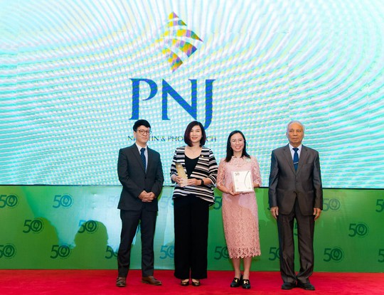 Nhờ chiến lược ESG toàn diện, PNJ được vinh danh Doanh nghiệp bền vững của năm - Ảnh 1.