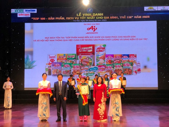 Sản phẩm Ajinomoto Việt Nam được bầu chọn Top 100 - Sản phẩm, dịch vụ tốt nhất năm 2023 - Ảnh 1.