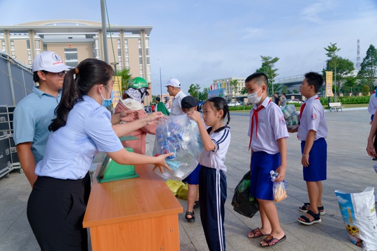FrieslandCampina Việt Nam cùng Bình Dương hưởng ứng tháng hành động vì môi trường - Ảnh 3.