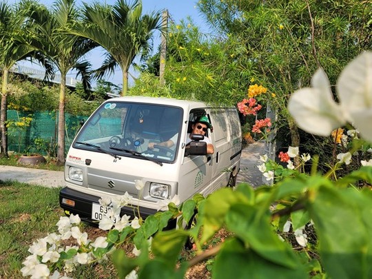 Suzuki Blind Van - “Bạn đồng hành” mới của Trần Đặng Đăng Khoa - Ảnh 1.