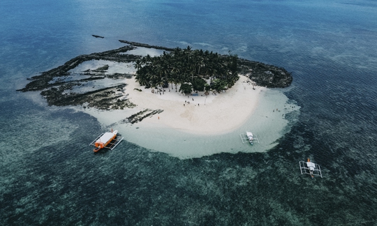 Khám phá đảo được mệnh danh đẹp nhất thế giới - Ảnh 1.